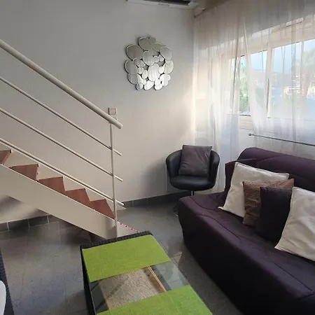 Avec Terrasse Tropezienne * Fréjus